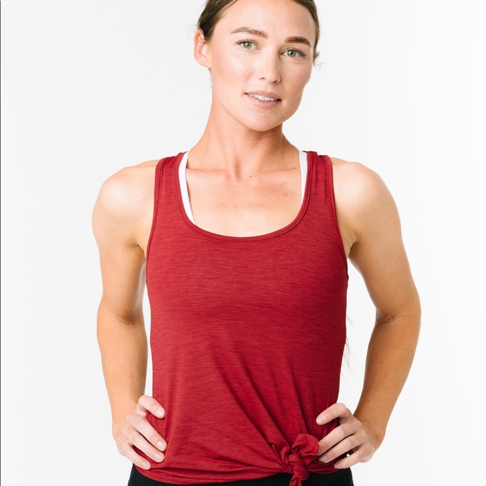 NWT Zyia red Knot Just a Cute Tank size medium